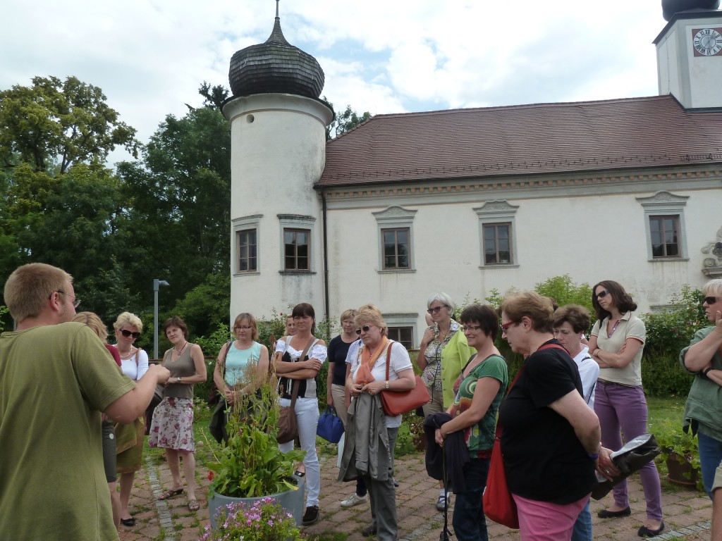 Führung durch den Arche Noah Garten in Schilten